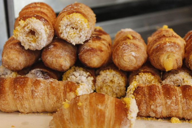 Private Milan Food Walking Tour of Brera - Guide quality and how it affects the day