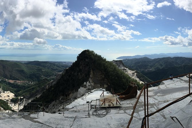 PRIVATE tour in Carrara marble quarries with 4x4 vehicles - Key points to know before booking