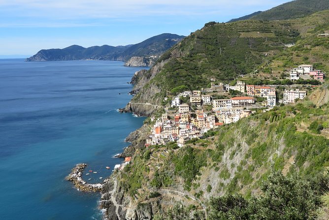 Private Tour to Cinque Terre from Florence - Corniglia: the quieter, higher village