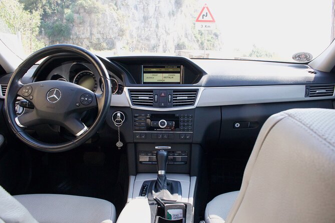 Private Transfer from Naples to Sorrento or from Sorrento to Naples - Hotel, port, and train station pickups