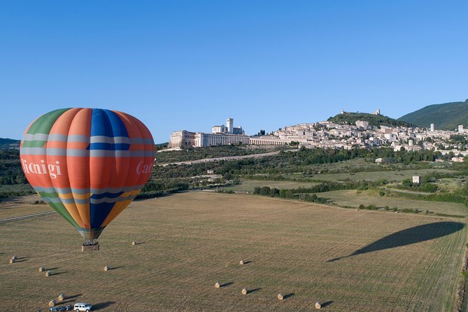 Professional hot air balloon rides at Assisi, Trasimeno in Umbria - Breakfast and Sagrantino at Cantina Dionigi