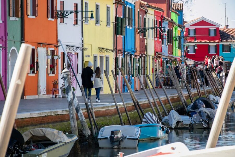 Punta Sabbioni: Murano, Burano & Torcello Guided Boat Tour - The meeting point deserves careful attention