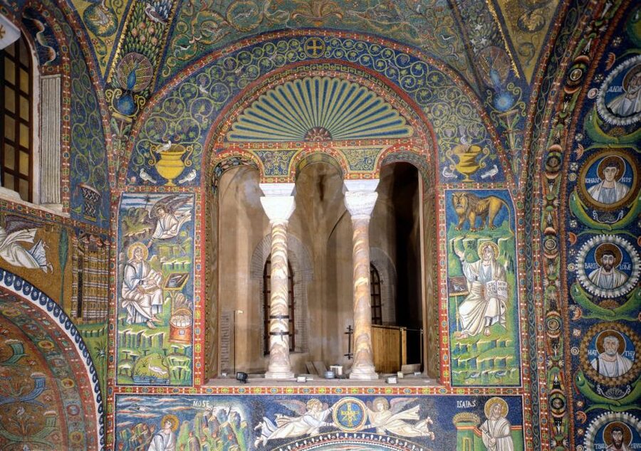 Ravenna: UNESCO Monuments and Mosaics Guided Tour - San Vitale: imperial power in gold and glass