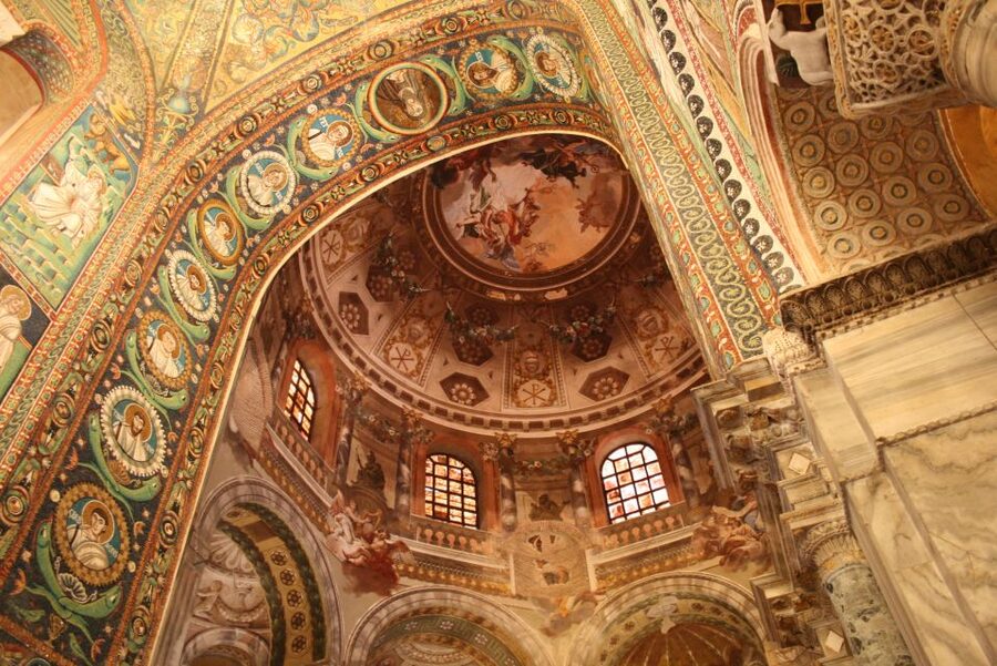 Ravenna: UNESCO Monuments and Mosaics Guided Tour - How the guiding affects what you see
