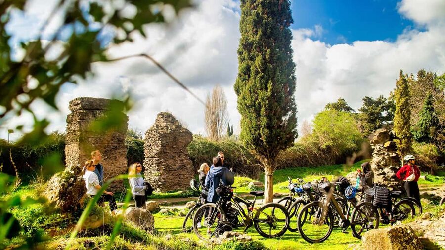 Rome: Appian Way Aqueducts Bike Tour (UPG Catacombs & Lunch) - Key points to know before you book