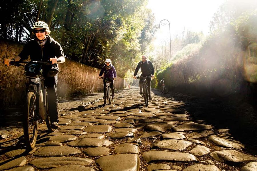 Rome: Appian Way Aqueducts Bike Tour (UPG Catacombs & Lunch) - The e-bikes make a real difference