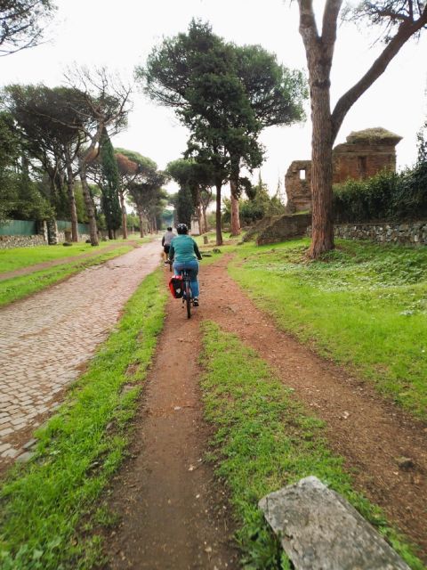 Rome: Appian Way & Catacomb Sunset E-bike Tour with Aperitif - What To Wear and How To Prepare