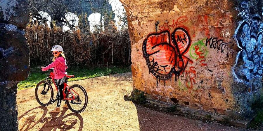 Rome: Appian Way & Catacomb Sunset E-bike Tour with Aperitif - Starting at Circus Maximus and Leaving the City