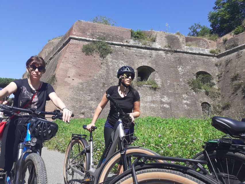 Rome: Appian Way E-Bike Tour Catacombs, Aqueducts & Picnic - What the bikes and group size mean
