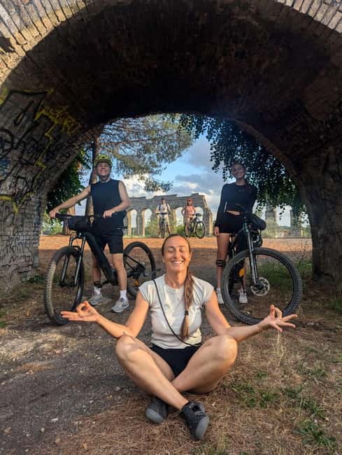 Rome:Appian Way E-bike Tour, Catacombs, Aqueducts & Transfer - Bikes, safety, and the actual effort involved