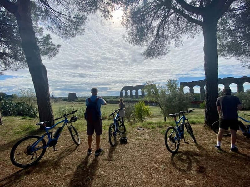 Rome:Appian Way E-bike Tour with Catacombs, Aqueducts & Food - A Roman food stop in the middle of the ride