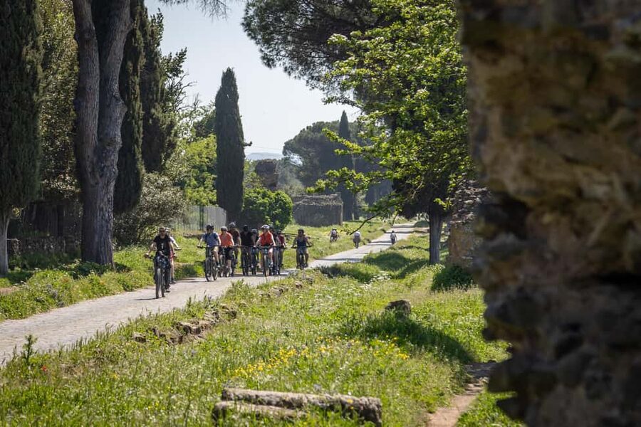 Rome:Appian Way E-bike Tour with Catacombs, Aqueducts & Food - Starting out on a CUBE full-suspension e-bike