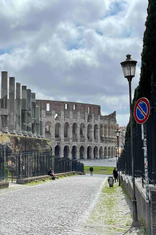 Rome: Arena Colosseum Tour with Arena Access - Heat, crowds, and the best time to go