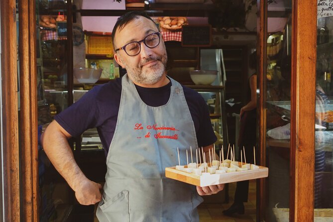Rome: Award Winning Trastevere Group Food Tour with Wine - Alice Pizza Trastevere serves pizza by the slice