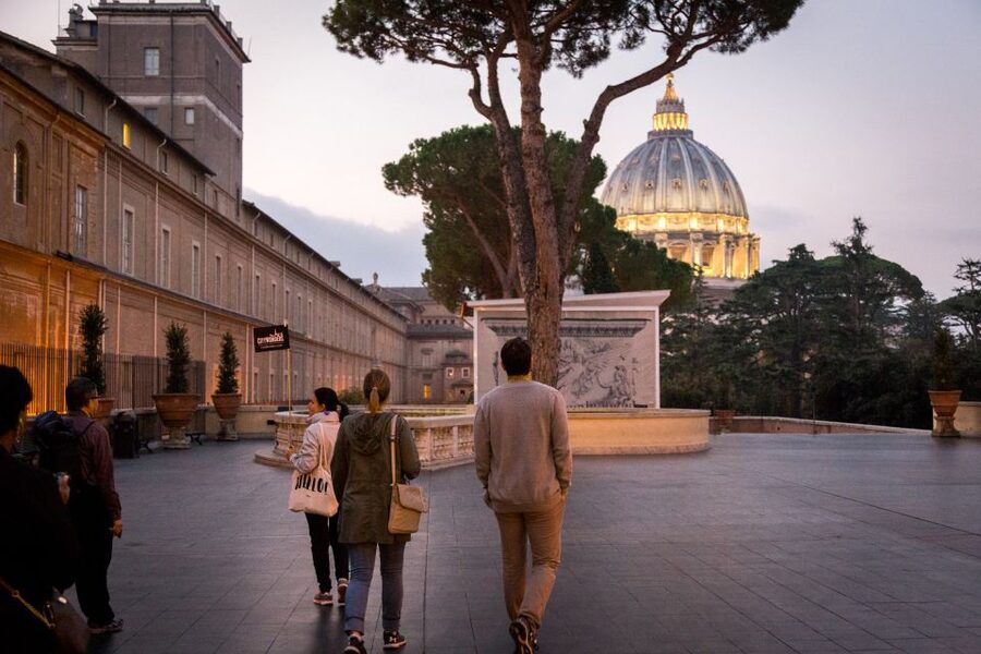 Rome: Breakfast & Tour of Vatican Museums & Sistine Chapel - Who will get the most from this morning?