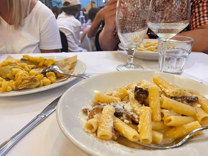 Rome: Cannondale E-Bike Evening Tour with Optional Dinner - Piazza Farnese and the optional trattoria dinner