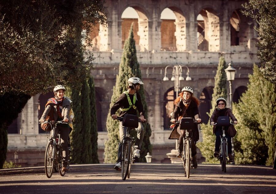 Rome: Cannondale E-Bike Tour of Top Landmarks & More - Why an e-bike is smart in Rome