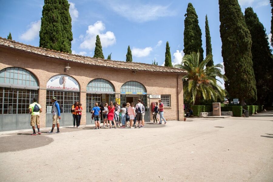 Rome: Catacomb of St. Callixtus and Appian Way Guided Tour - Roman aqueducts at Parco degli Acquedotti