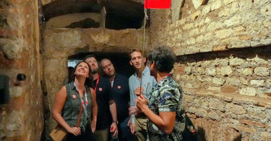 Rome: Catacombs and Capuchin Crypt Guided Tour with Transfer - The guides make a real difference