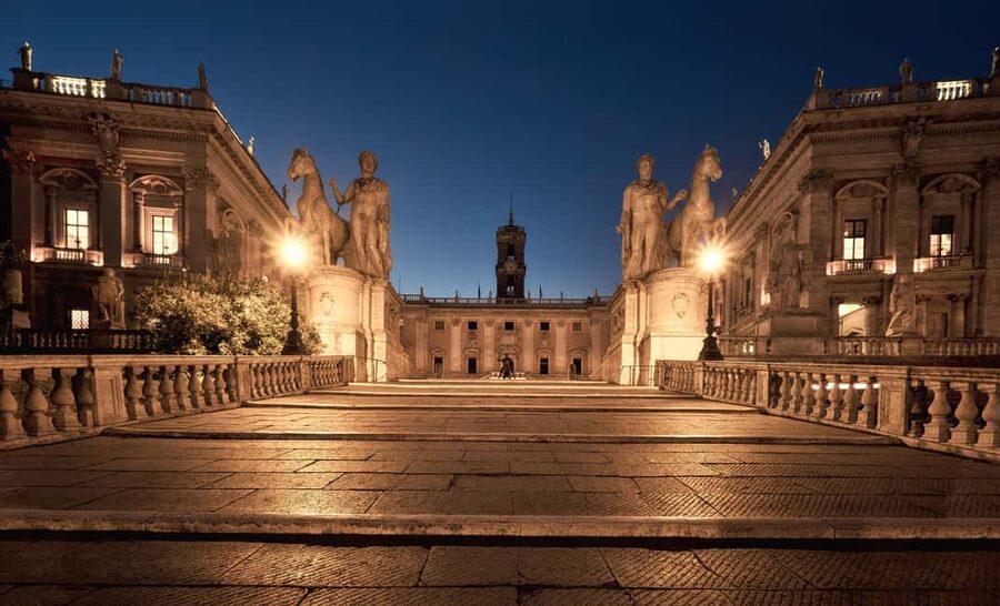 Rome: City Golf Cart at Night Tour - The Aventine Keyhole