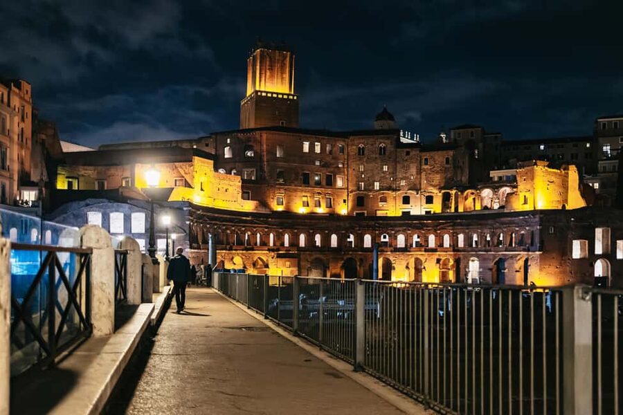 Rome: City Highlights Moonlight Walking Tour - Piazza Navona and the stadium beneath your feet