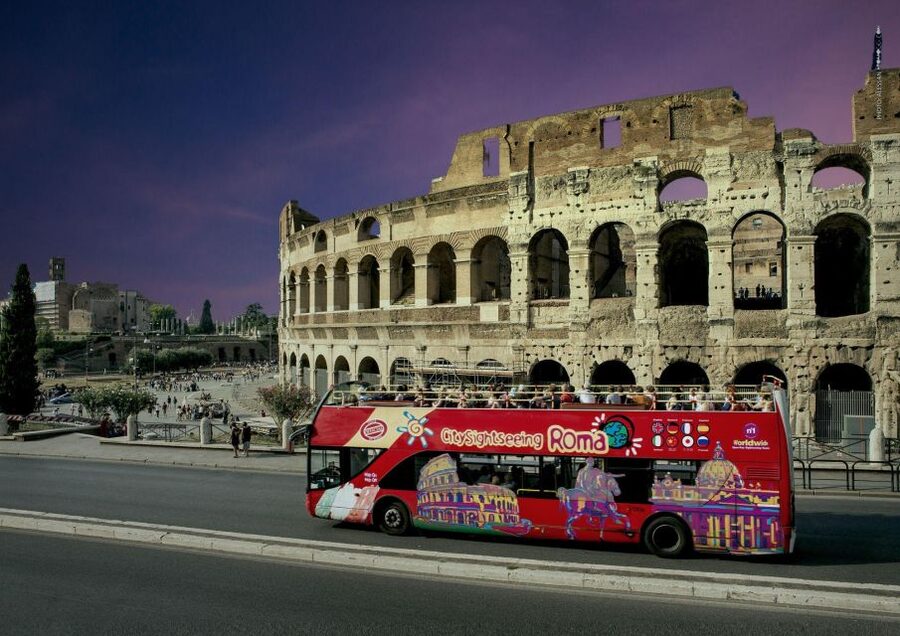 Rome: City Highlights Open-Top Bus Night Tour - Recorded commentary in eight languages
