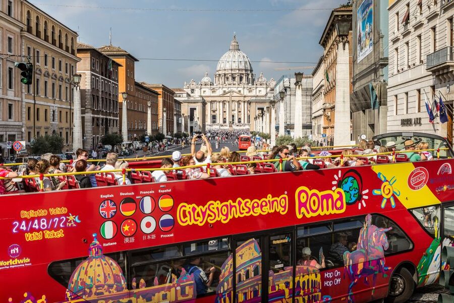 Rome: City Sightseeing Hop-on Hop-off Bus with Audioguide - The Colosseum and Circus Maximus