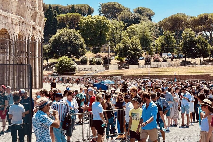 Rome: Colosseum, Arena Floor & Ancient Rome Tour - Palatine Hill and the story of Rome’s beginning