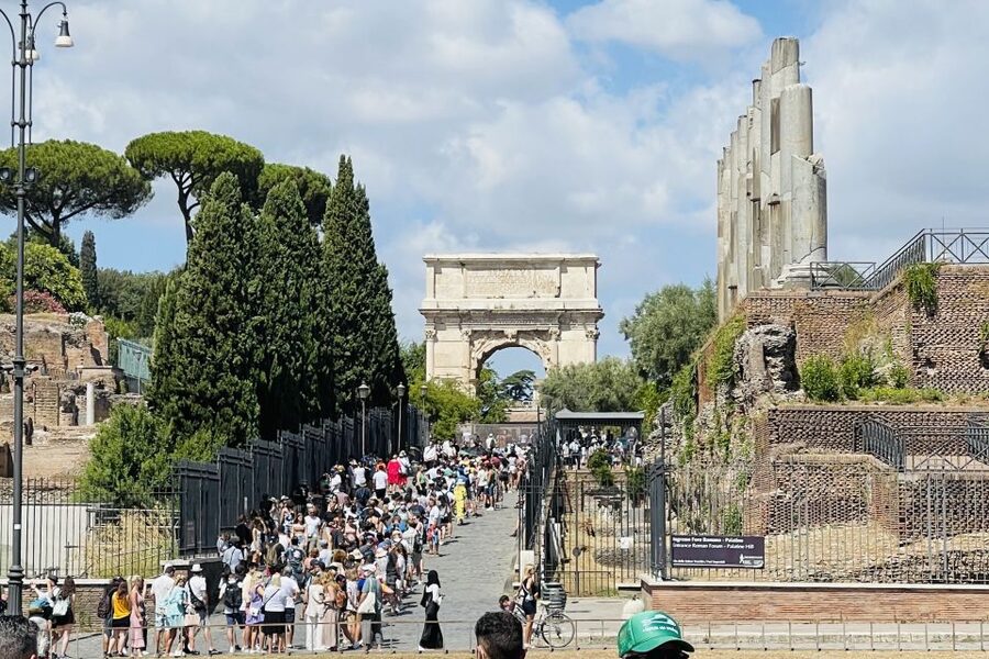 Rome: Colosseum, Arena Floor & Ancient Rome Tour - Who should book this Colosseum tour?