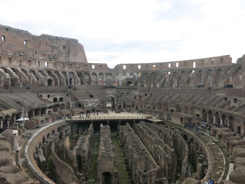 Rome: Colosseum Arena Floor, Roman Forum & Palatine Tour - Palatine Hill and the view over Circus Maximus