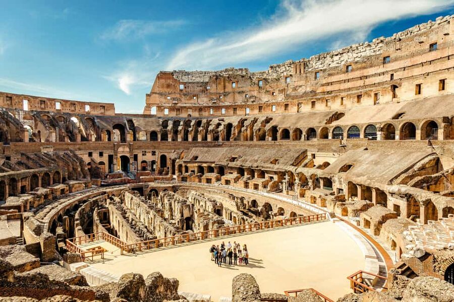 Rome: Colosseum Entry, Palatine Hill, Forum, with Audioguide - Finding the office near the Colosseo Metro Station