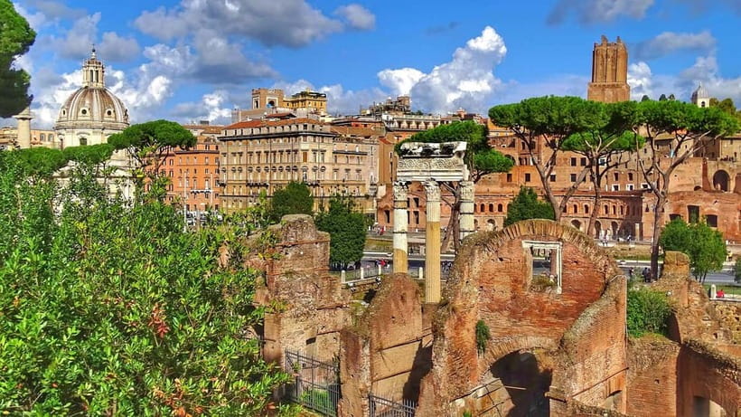 Rome: Colosseum Express Entry with Audio Guide App - Audio app or live guide?