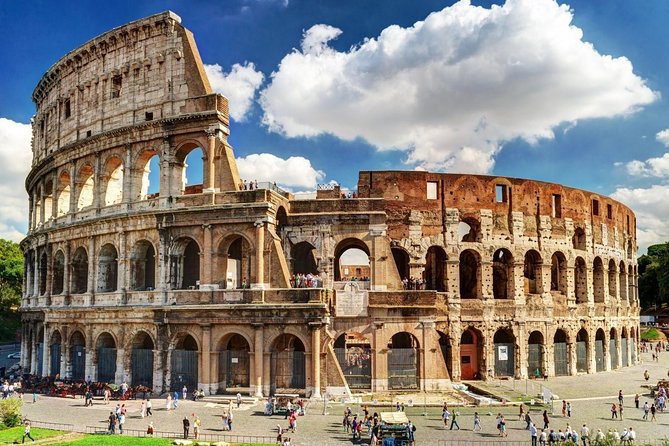 Rome: Colosseum Express Guided Tour - Entering the Colosseum with a guide