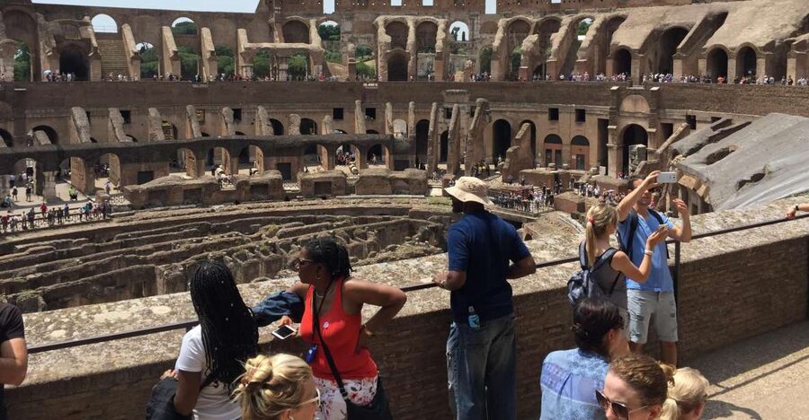 Rome: Colosseum Express Guided Tour with Arena Access Option - Meeting the group near Piazza del Colosseo