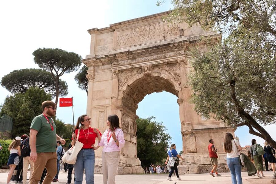 Rome: Colosseum, Forum, and Palatine Tour - Should you book it?