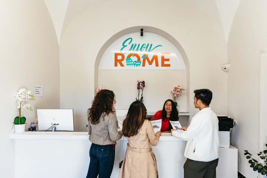 Rome: Colosseum, Forum & Palatine Hill Tour & Optional Arena - Who should book this Colosseum tour?