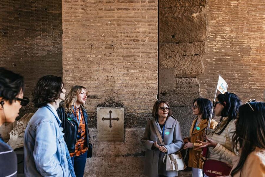 Rome: Colosseum, Forum & Palatine Hill Tour & Optional Arena - Palatine Hill and the story of Rome’s beginning