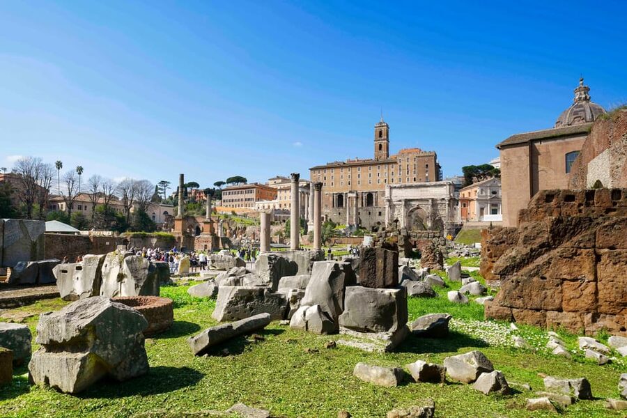 Rome: Colosseum & Forum with Audio Guide App -Optional Arena - Entering the Colosseum with timed admission