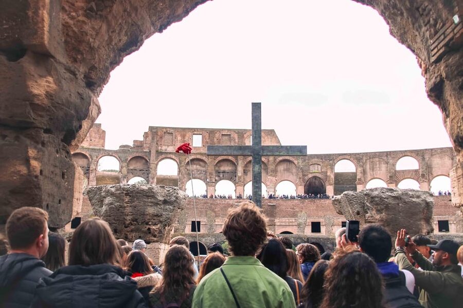 Rome: Colosseum & Forum with Audio Guide App -Optional Arena - Who should book this experience?