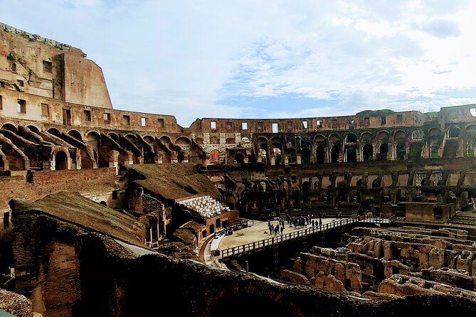 Rome: Colosseum Guided Tour with Roman Forum and Palatine hill - What this two-to-three-hour Rome tour actually gives you