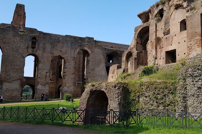 Rome: Colosseum, Palatine Hill and Roman Forum Guided Tour - Key points at a glance