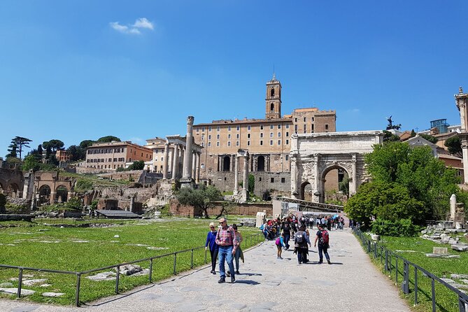 Rome: Colosseum, Palatine Hill and Roman Forum Guided Tour - Descending into the Roman Forum