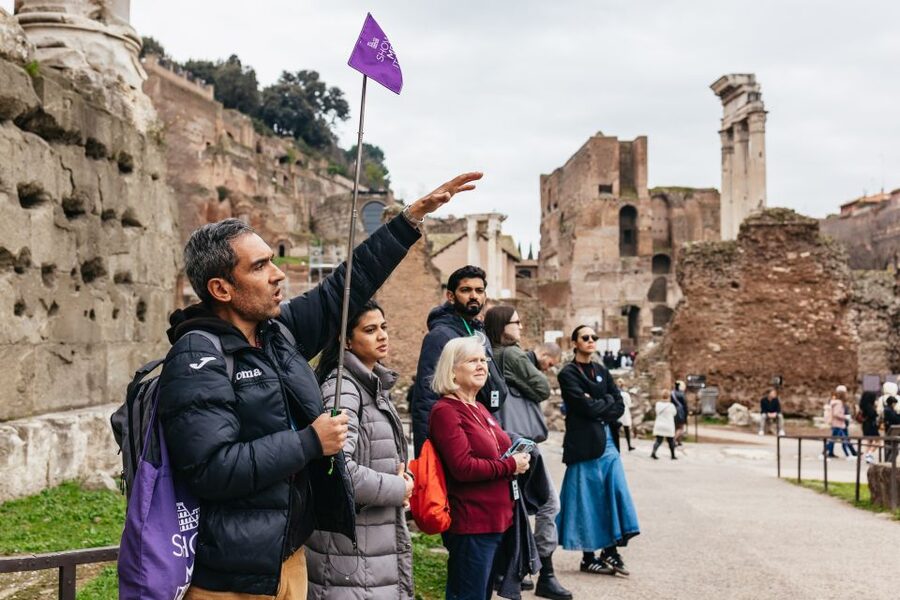 Rome: Colosseum, Palatine Hill & Roman Forum Guided Tour - Choosing the Arena Floor Option