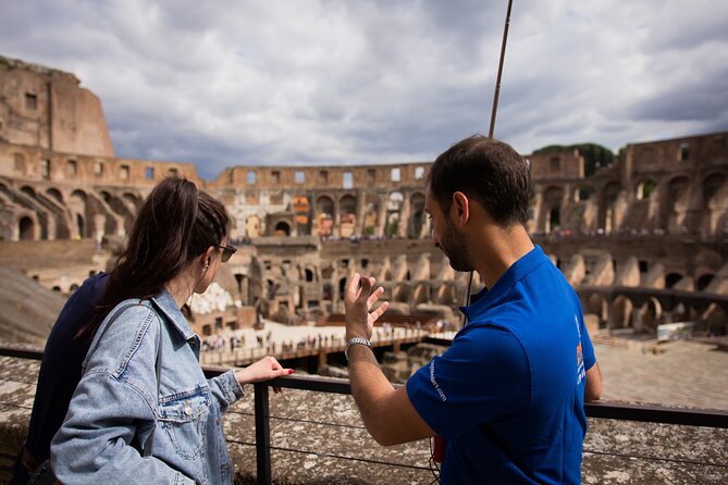 Rome: Colosseum, Roman Forum and Palatine Hill Guided Tour - The Roman Forum and the Via Sacra
