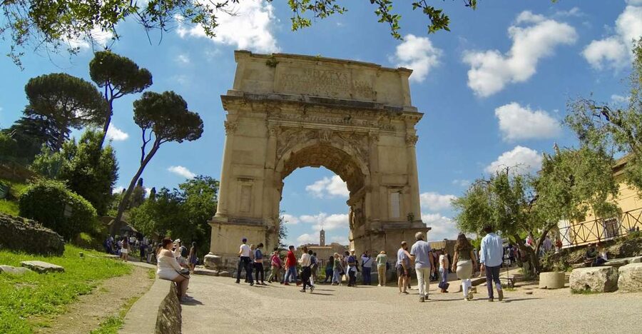 Rome: Colosseum, Roman Forum, and Palatine Hill Tour - Palatine Hill and the view over Rome
