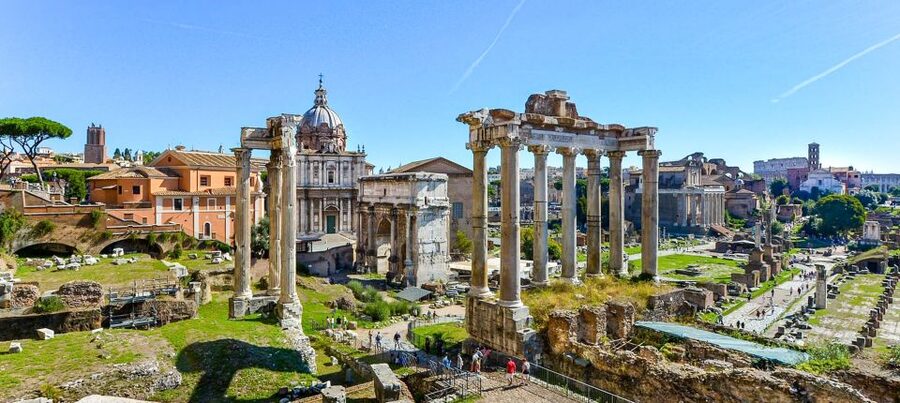 Rome: Colosseum, Roman Forum & Palatine Guided Tour - What the guides add to the experience