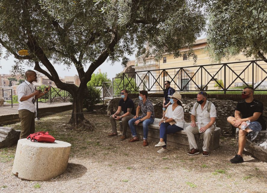 Rome: Colosseum, Roman Forum & Palatine Hill Guided Tour - Guide style is a major part of the experience