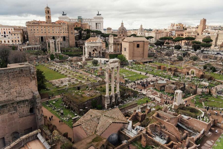 Rome: Colosseum, Roman Forum, Palatine with Multimedia Video - What the $32 price really covers