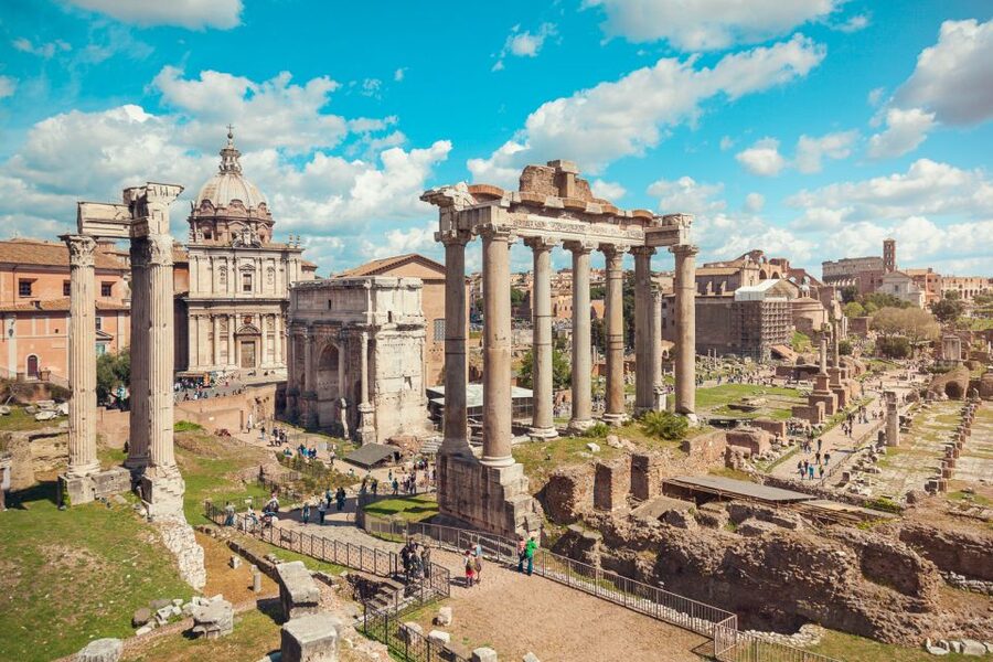 Rome: Colosseum, Roman Forum & Trajan's Market Exterior Tour - Starting outside the Colosseum