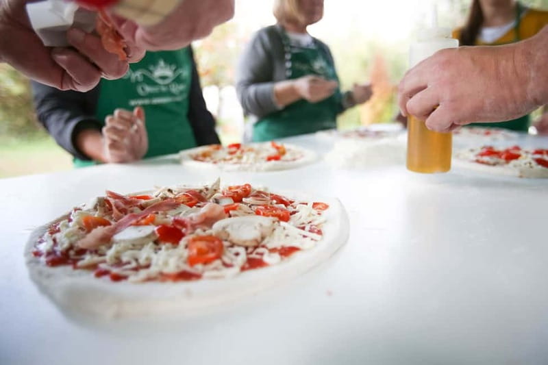 Rome: Combo Pizza and Pasta Cooking Class with Wine - What the three-hour schedule feels like
